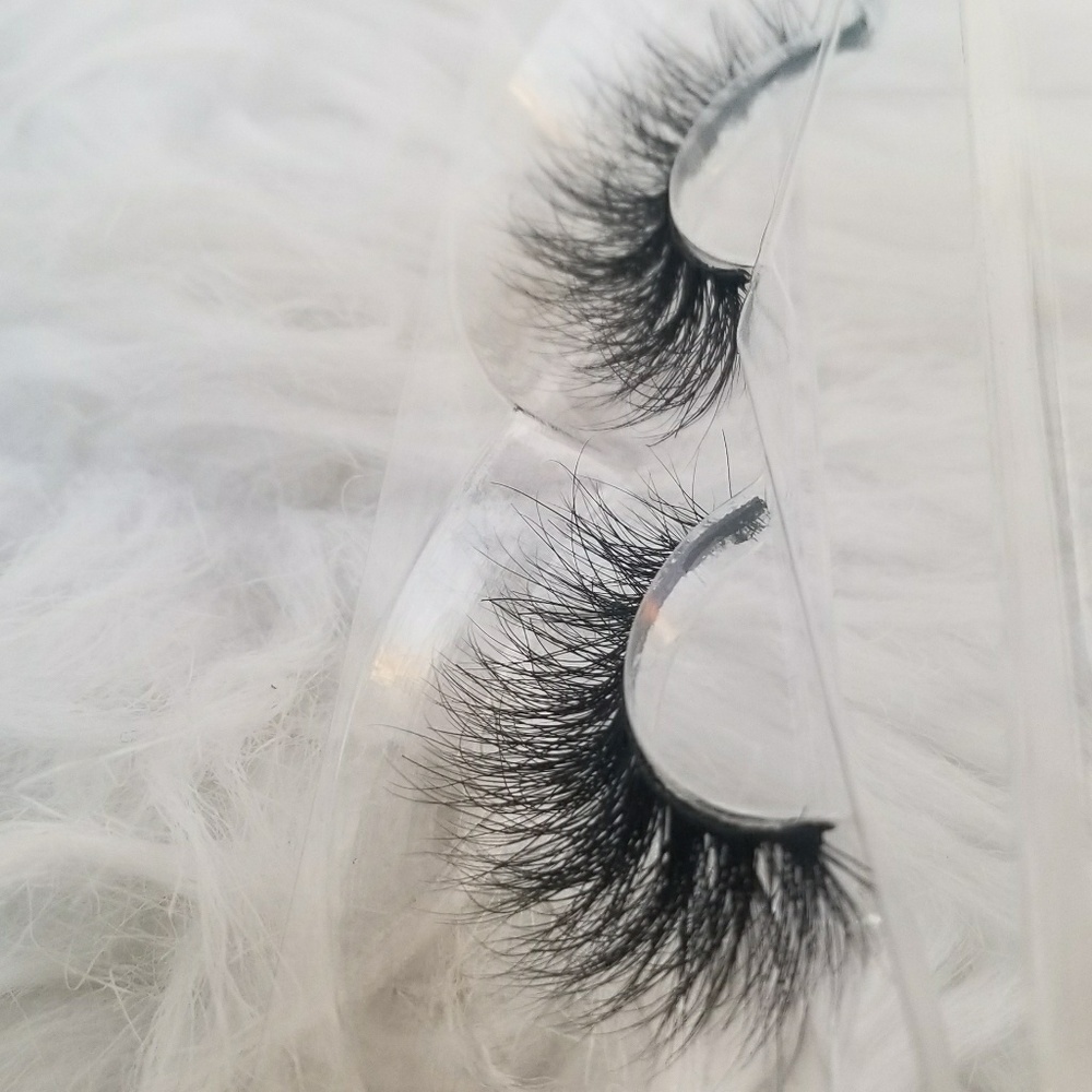 3D MINK WISPY LASHES - Picture 3 of 3